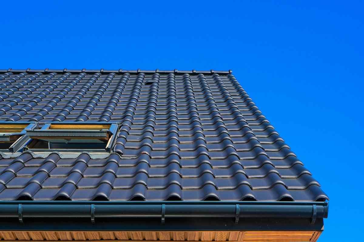 Modern Alternatives to Historic Roofing Materials