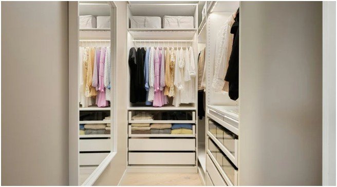 What Are Staple Pieces, Anyway?