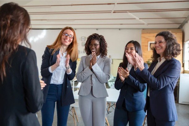 Advantages of Employee Gift Cards as Incentives