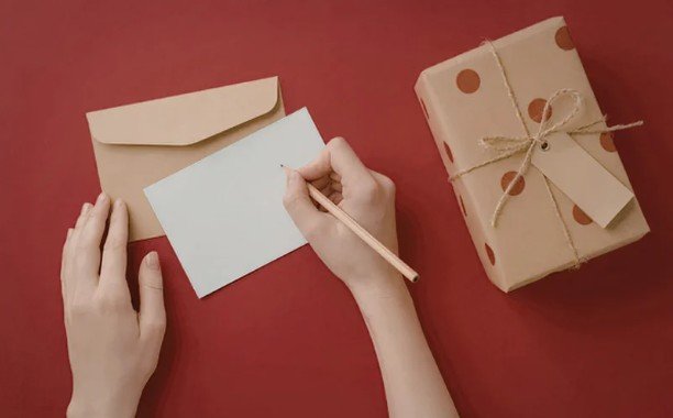 Boosting Morale with Employee Gift Cards