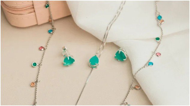 Layered Looks for Modern Appeal